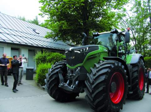 Serie 1000 Vario, Fendt a 500 Cv