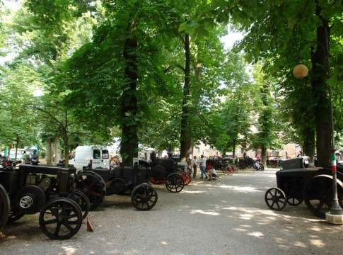 Asi Tractors Show nella terra dei motori