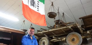 Carpentiere per lavoro, collezionista per hobby