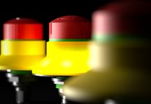 Pulsanti di emergenza robusti con connettore M12