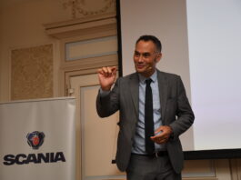 Scania Italia: gente che va, gente che viene