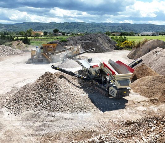 Il Vaglio sgrossatore Metso Lokotrack ST2.3