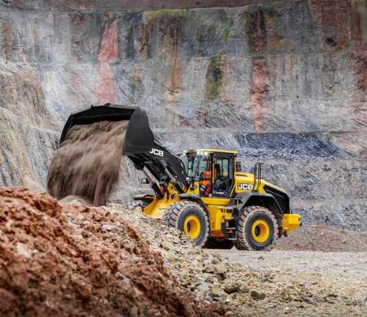 Le nuove pale gommate 480 e 490 di JCB