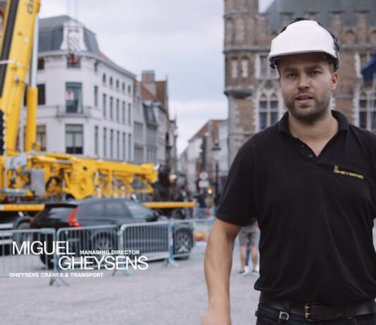 L’AC 7.450-1 di Tadano al lavoro a Bruges