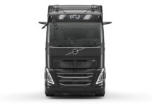 Volvo Trucks: edizione speciale per il camion del centenario