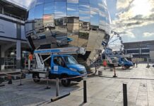 Due MZ250 per il Bristol Planetarium