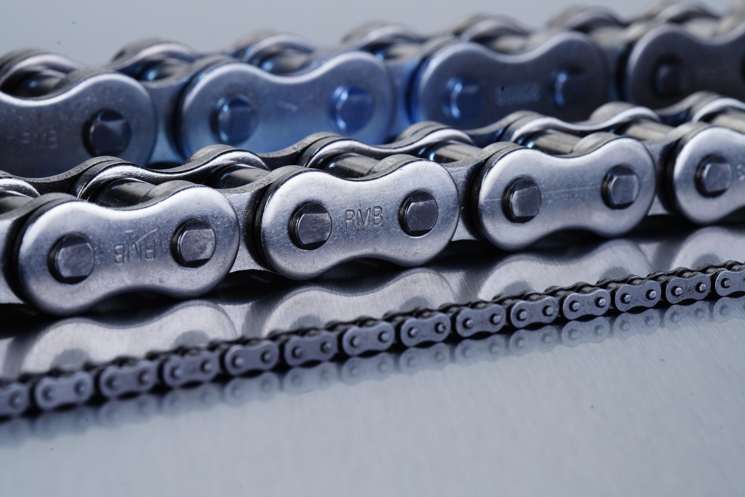 Precisione e potenza per le catene secondo gli standard ISO