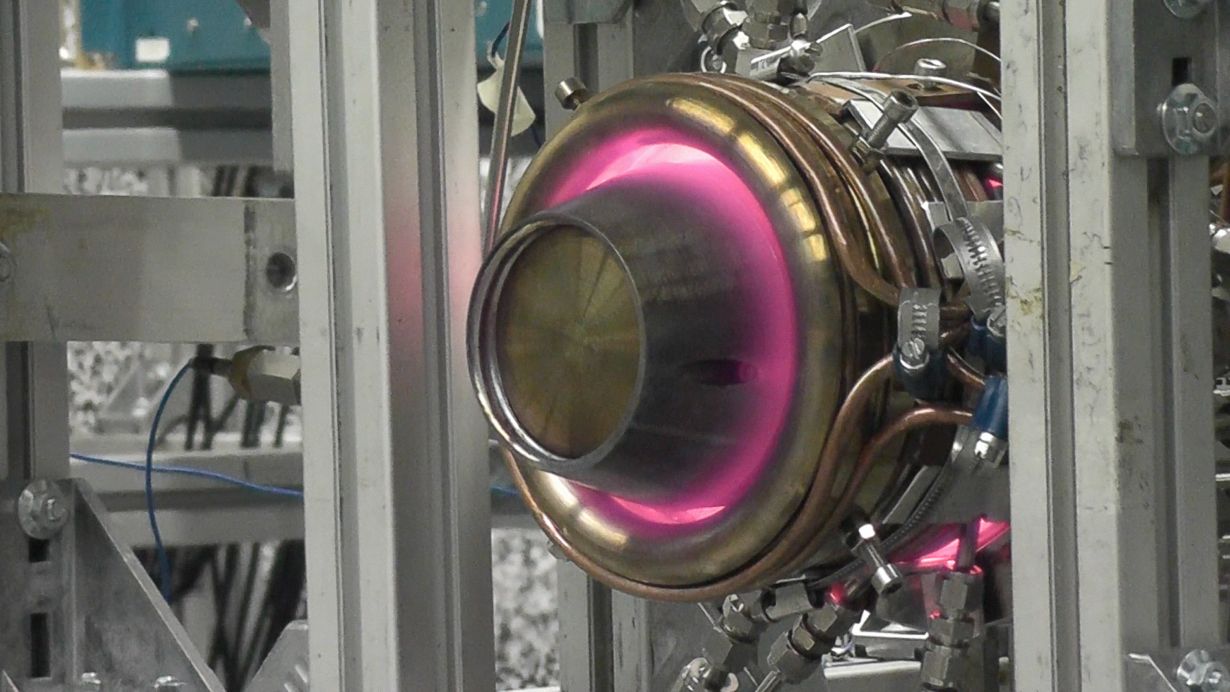 Per la prima volta una turbina a idrogeno genera elettricità senza compressore meccanico