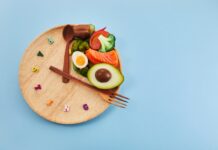 Succinato e digiuno intermittente: vantaggi su obesità e disturbi cerebrali