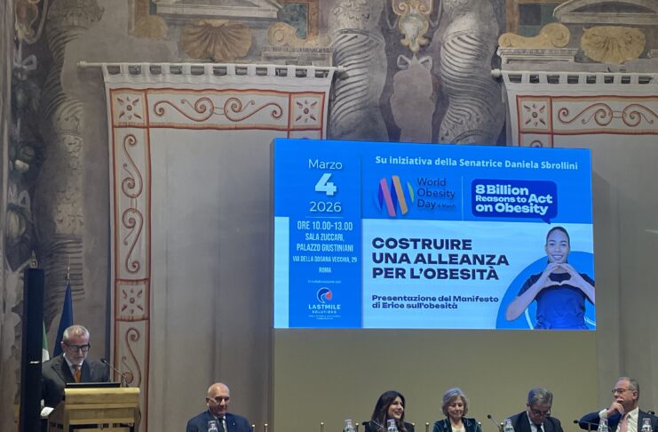 Obesità: verso un nuovo paradigma di salute tra biologia, psiche e ambiente Obesità come patologia multifattoriale