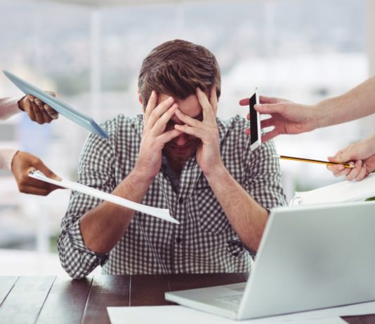 Copertina articolo "Stress e caduta dei capelli"
