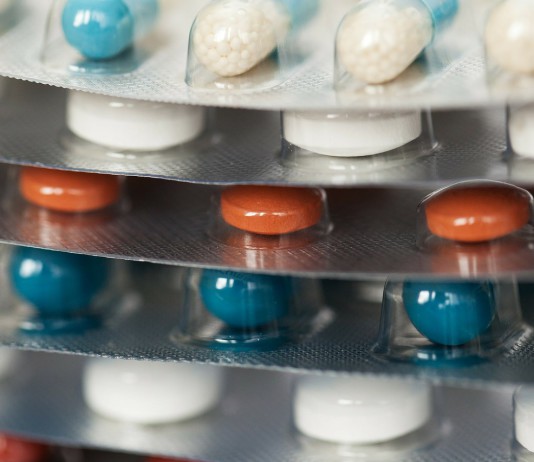 Antibiotici, una cessione da 500 milioni di dollari Antibiotici. Dichiarazione di Davos: BigPharma dichiara il suo impegno per combattere l'antibiotico-resistenza