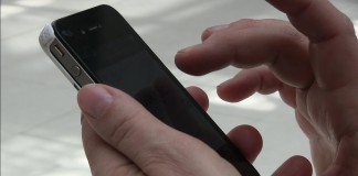 Usa lo smartphone e ti dirò come stai Mani su Iphone