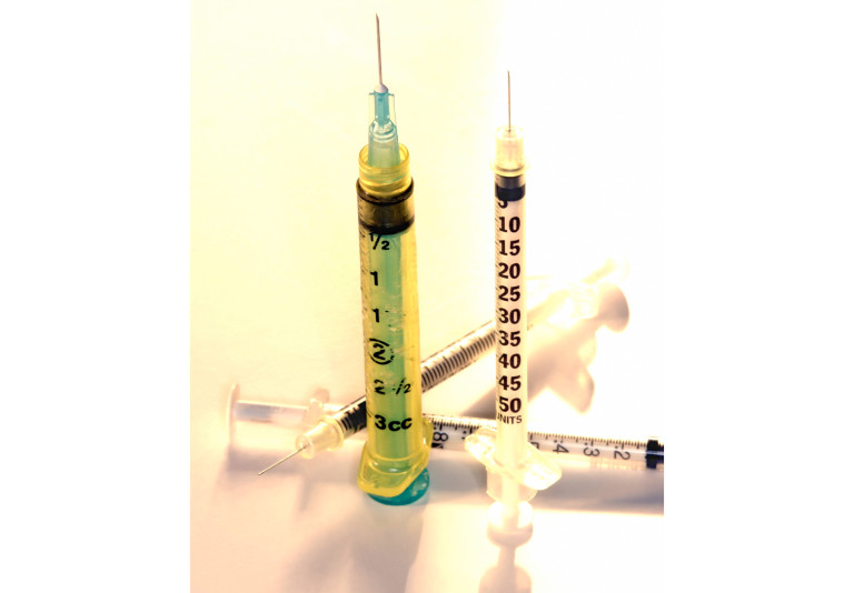 IMA amplia l’offerta di macchine per assembling nel medicale