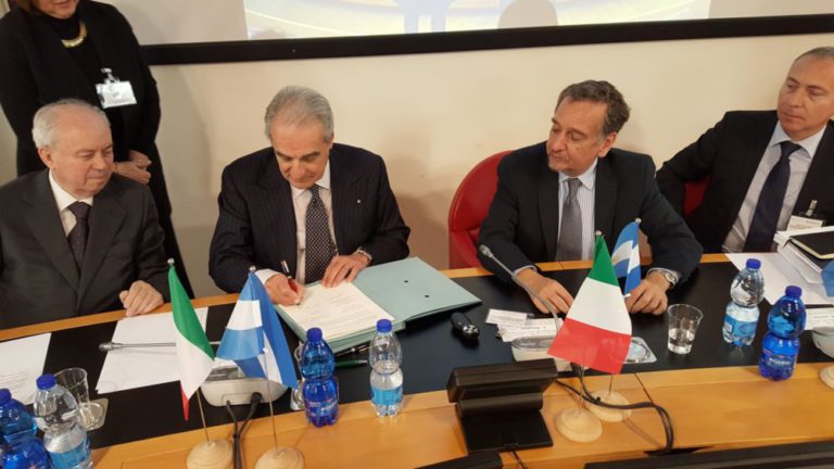 Bioeconomia. Accordo siglato tra Federchimica e ministero R&S argentino