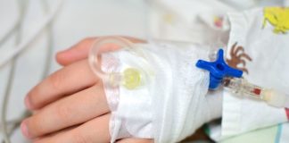 Medicazione di fissaggio contro le infezioni catetere correlate