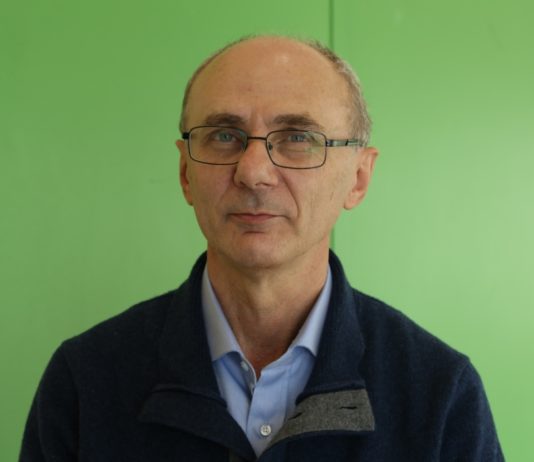 Infezione da Mycobacterium chimaera L'infezione da Mycobacterium chimaera può essere contratta a seguito di contaminazione durante interventi di cardiochirurgia toracica