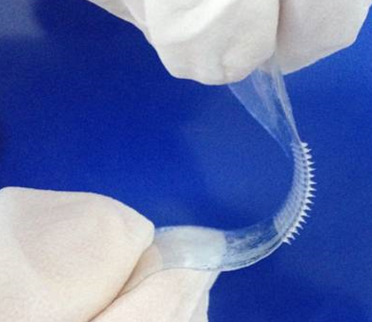 Nuova tecnologia per cerotti a microaghi cerotti a microaghi - Materias e Ibsa
