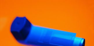 BDP/FF/G in formulazione extrafine in un unico inalatore per l’asma dei primi studi che hanno valutato l’efficacia e la sicurezza della tripla terapia in un unico inalatore rispetto alla terapia con corticosteroide inalatorio più beta2-agonista a lunga durata d’azione, in pazienti adulti con asma