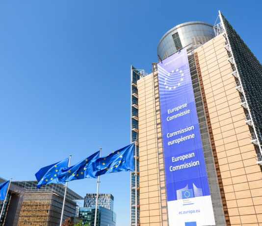 Commissione europea, una nuova terapia di combinazione per l’AML