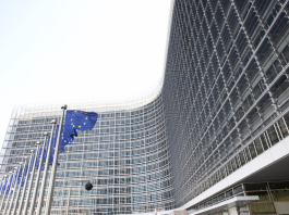 Commissione UE, adottato il regolamento sulle regole per il joint clinical assessment