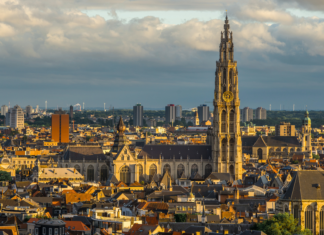 Summit di Anversa, l’industria UE chiede azioni urgenti per la competitività Summit di Anversa