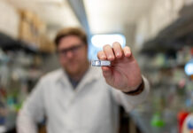 Un dispositivo impiantabile per produrre farmaci in situ nel corpo umano