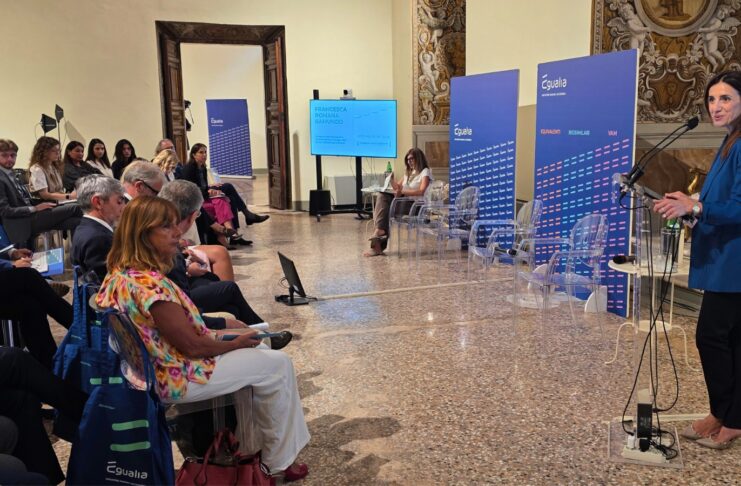 Governance dei biosimilari: il modello italiano al bivio tra logiche di prezzo e tenuta della filiera