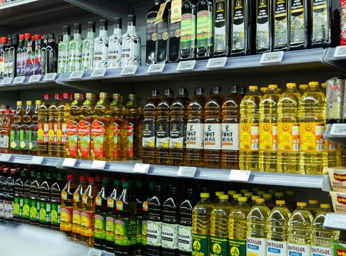 Spagna, l’olio d’oliva dimezza il prezzo ma resta caro spagna prezzo olio