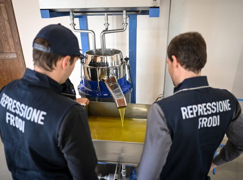 sequestro olio calabria