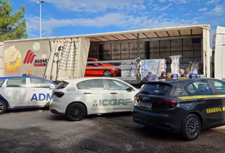 Sequestrati 14mila litri di olio evo tra Bari e Lecce sequestro olio extravergine