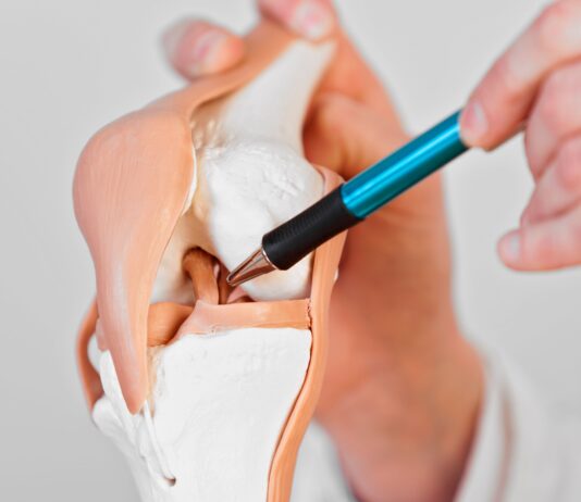 Intervento di riparazione del crociato anteriore, l'efficacia della riabilitazione digitale