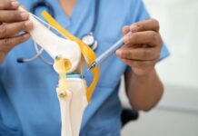 Robot operatori per artroplastica di ginocchio: con sistema di imaging è meglio?