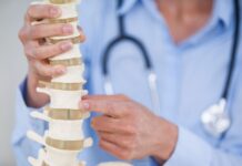 Compressione spinale: l’ecografia per comprendere la colonna vertebrale sotto sforzo Compressione spinale: l'ecografia per comprendere la colonna vertebrale sotto sforzo