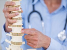 Compressione spinale: l'ecografia per comprendere la colonna vertebrale sotto sforzo