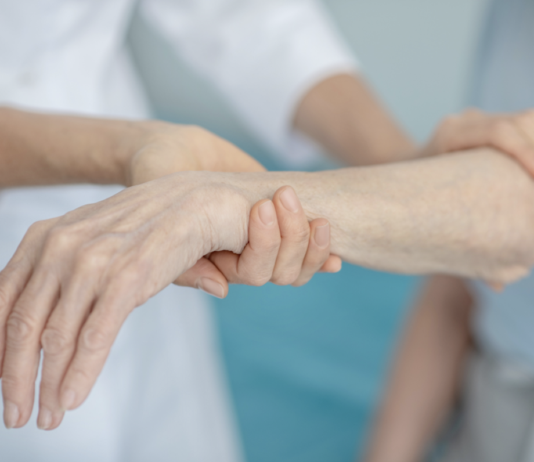 Fratture distali di radio: meglio riabilitazione supervisionata o a casa?