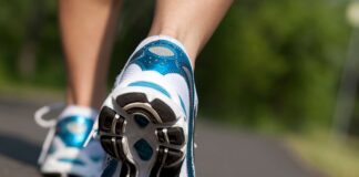 Come la forma del piede influisce sulla camminata