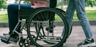 Atrofia muscolare spinale (SMA): un robot indossabile aiuta i bambini a tornare in piedi