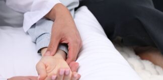 Chirurgia ai tendini della mano: la teleriabilitazione può essere efficace?