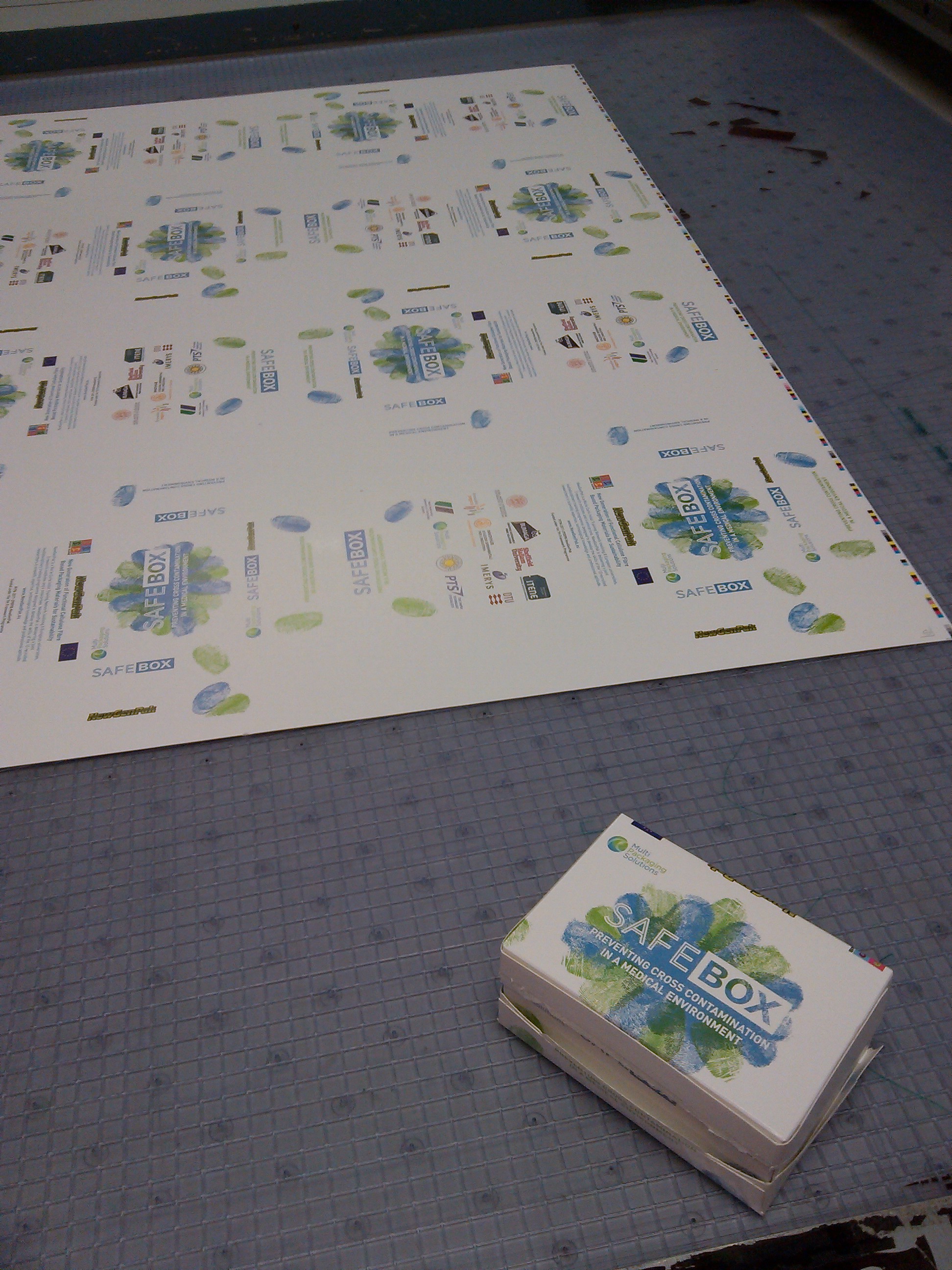 Active packaging (demonstrator) to avert microbial contamination.