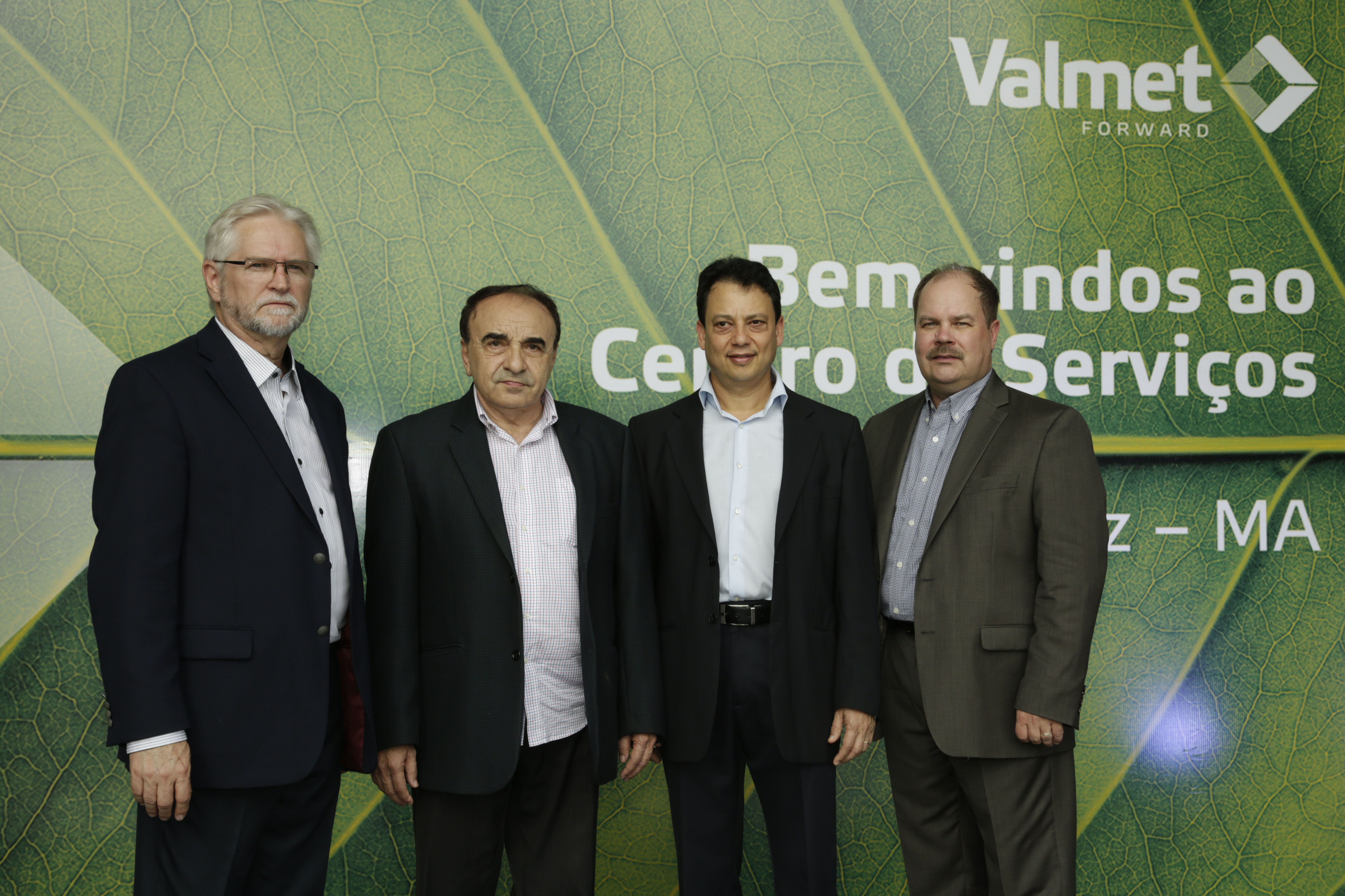 The inauguration ceremonies were held on March 16, 2016. From left Elio Krummenauer, Sebastião Madeira, mayor of Imperatriz, Celso Tacla, Jukka Tiitinen.