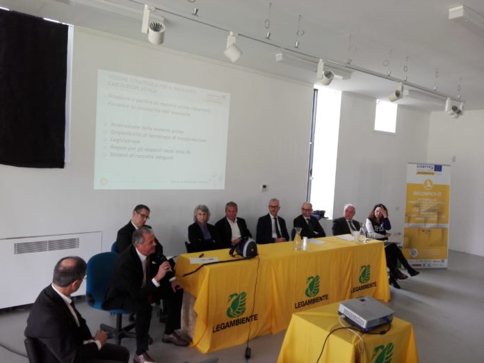 foto_biocomp-ce2-20180412_tav-relatori copia