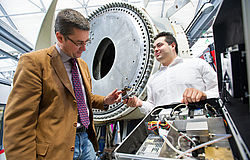 Predicting oil changes in industrial applications without interrupting operations