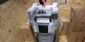 Customised gripper protects employees’ backs