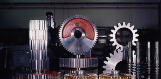 Specialist in small and big-sized gears