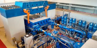 From the mathematical model to the simulation for the earthquake prevention