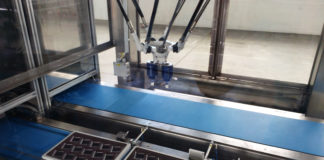 Robotic pick & place for chocolate pralines