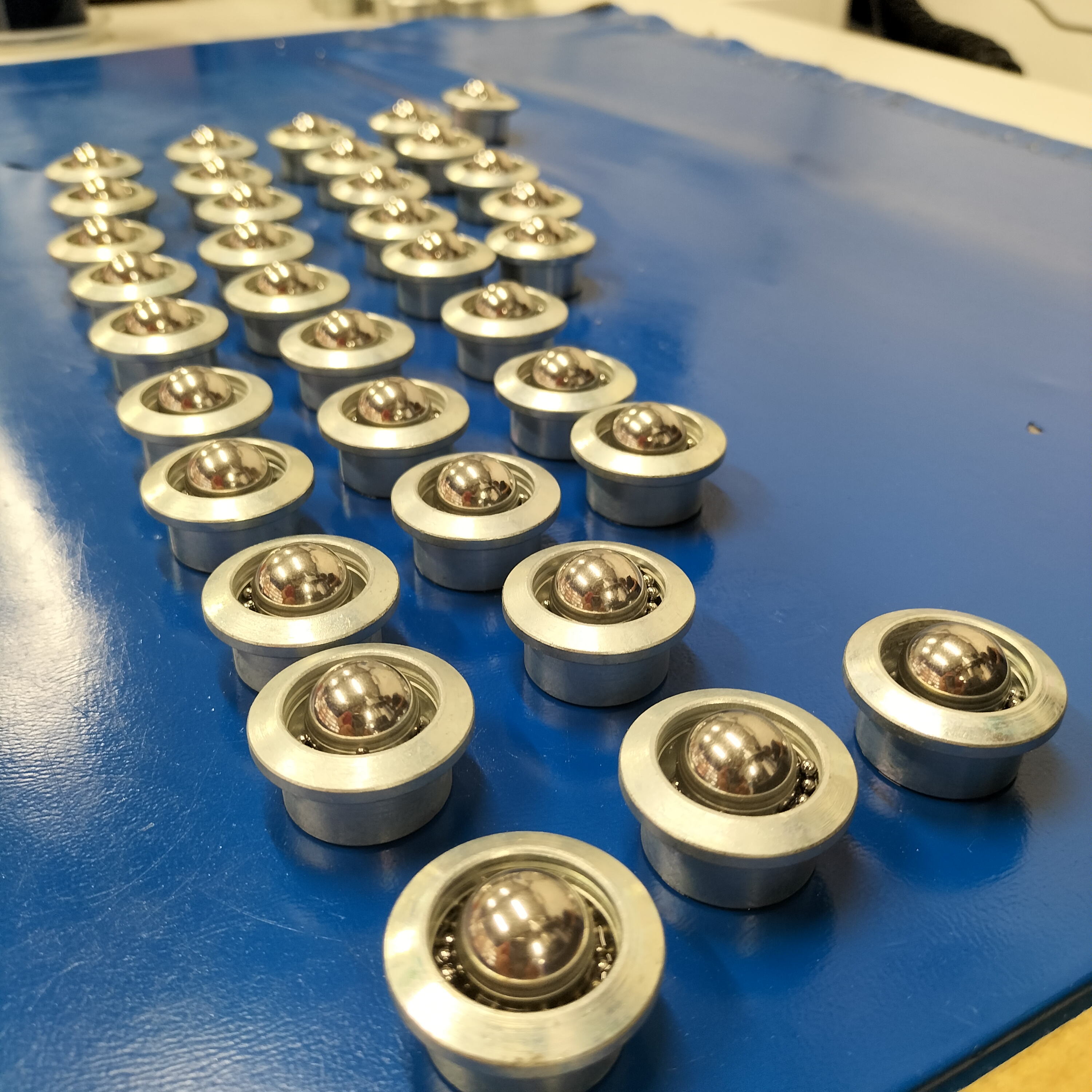High qualitative standards for ball transfer units