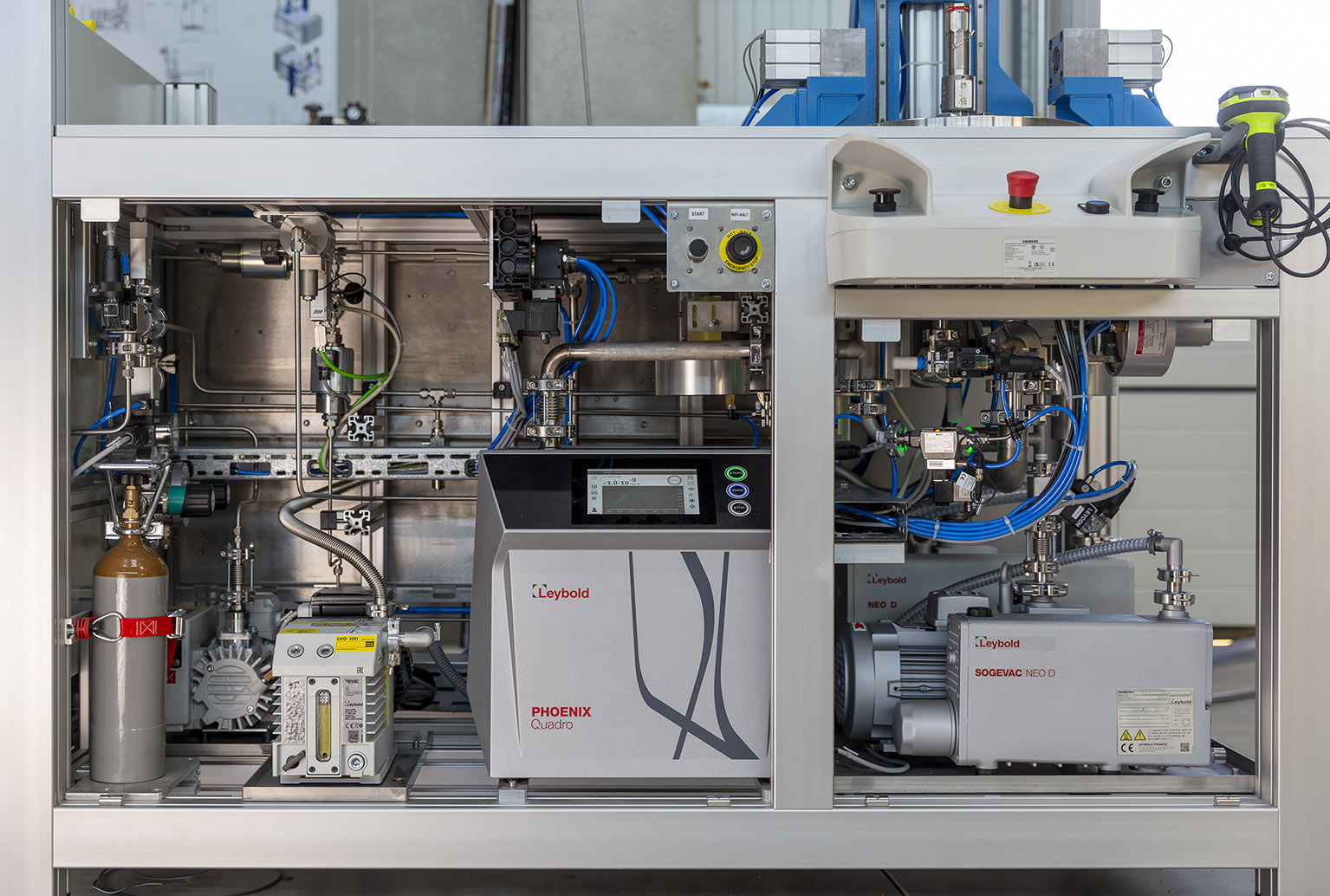 Automation, process plant and leak testing technology
