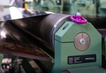 Perfectly levelled ultrathin steel strips